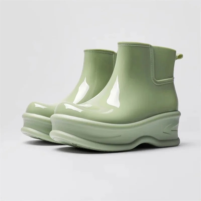 Aurevo® – Der High-Style Boot mit glänzendem Finish