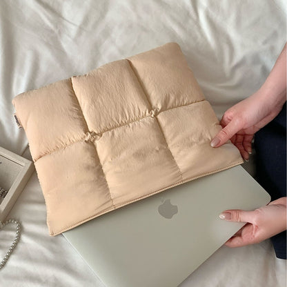 Moovo – deine Fluffy Laptoptasche