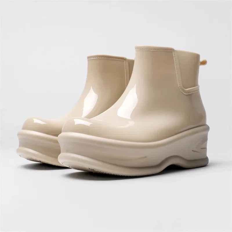 Aurevo® – Der High-Style Boot mit glänzendem Finish